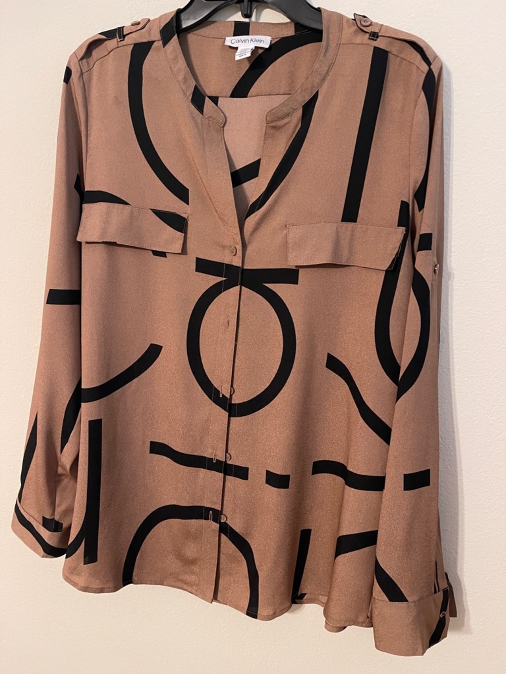 NWT Calvin Klein Blouse w/Black Graphic Print